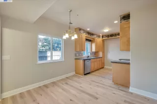 Photo #5: 41041436 Listing 