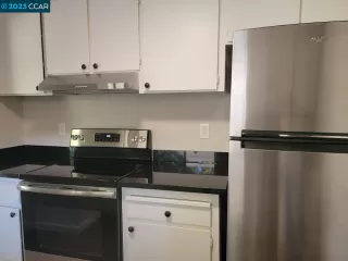 Photo #2: 41041443 Listing