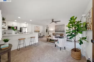 Photo #2: 41041497 Listing