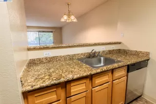 Photo #5: 41041554 Listing