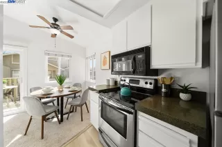 Photo #5: 41041590 Listing 