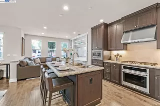 Photo #3: 41041596 Listing