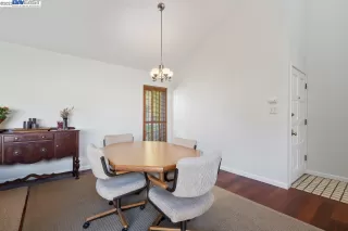 Photo #2: 41041682 Listing