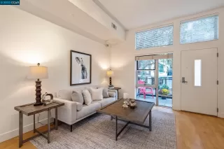 Photo #6: 41041781 Listing