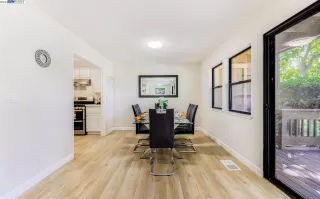 Photo #6: 41041821 Listing