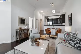 Photo #6: 41041873 Listing