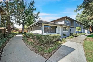 Photo #2: 41041909 Listing