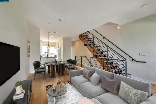 MLS: 41041914 Condo For Sale