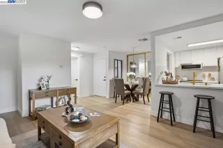 Photo #2: 41041981 Listing 