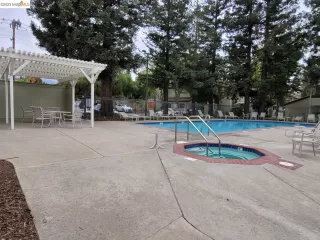 Photo #4: 41041985 Listing