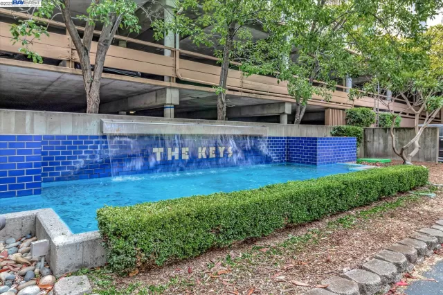 MLS: 41042095 Condo For Sale