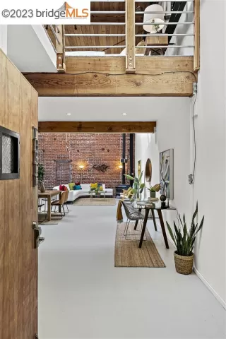 Photo #6: 41042115 Listing