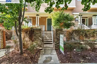 More Details about MLS # 41042125 : 37410 MONTEVERDE TER
