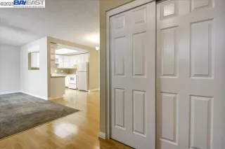 Photo #5: 41042133 Listing