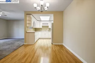 Photo #6: 41042133 Listing