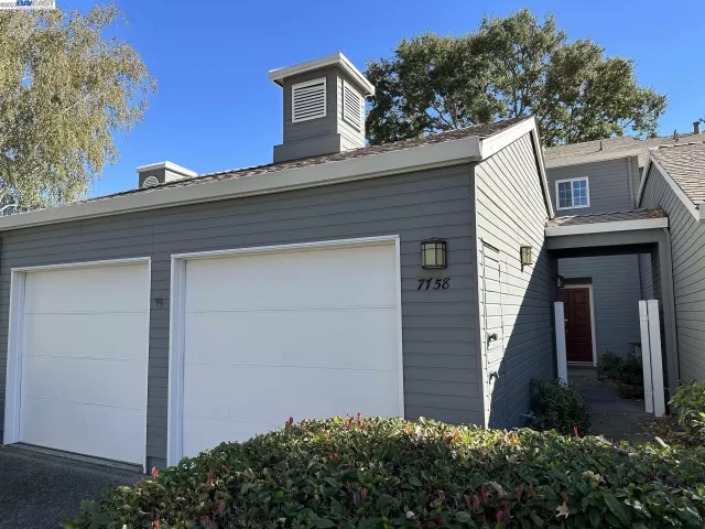 MLS: 41042172 Condo For Sale