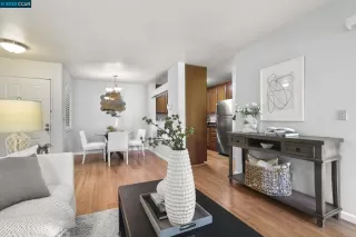 Photo #6: 41042175 Listing