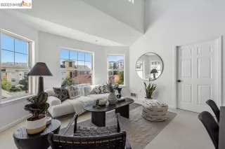 Photo #5: 41042219 Listing