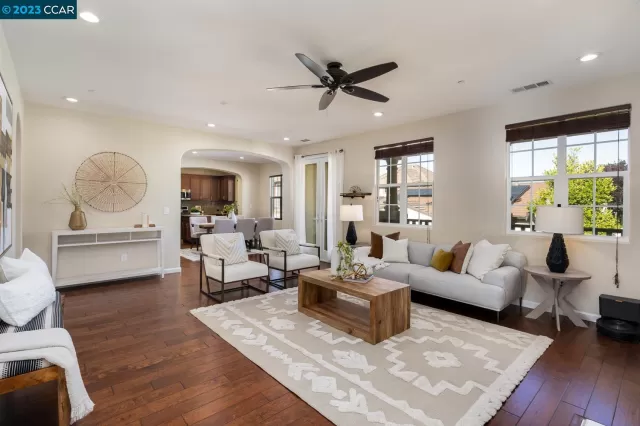 MLS: 41042224 Condo For Sale