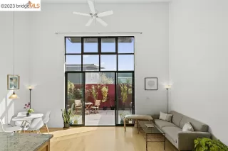 Photo #2: 41042244 Listing 