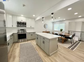 Click for more information on MLS # 41042324 : 5979 CENTRAL AVENUE More Details about MLS # 41042324 : 5979 CENTRAL AVENUE