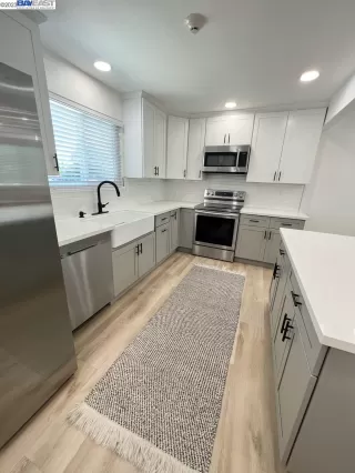 Photo #1: 41042324 Listing