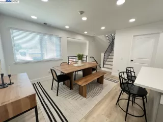 Photo #2: 41042324 Listing