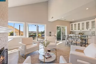 Photo #6: 41042343 Listing