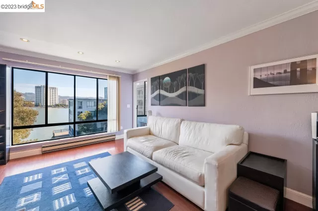 MLS: 41042383 Condo For Sale