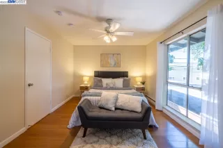 Photo #2: 41042396 Listing