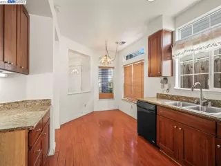 Photo #6: 41042415 Listing 