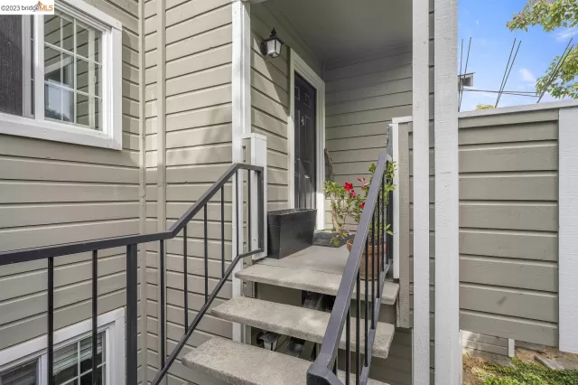 MLS: 41042419 Condo For Sale