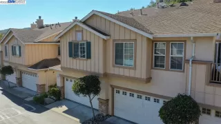 Photo #2: 41042458 Listing