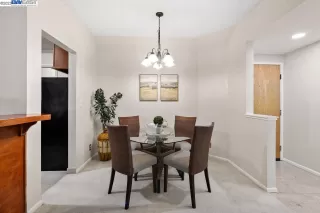 Photo #2: 41042566 Listing