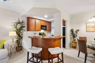 Photo #4: 41042566 Listing