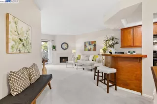 Photo #5: 41042566 Listing