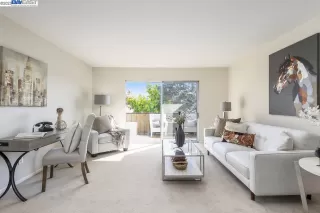 Photo #2: 41042614 Listing