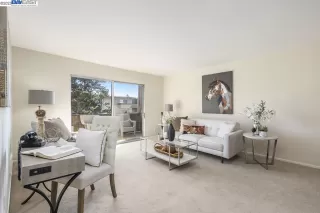 Photo #4: 41042614 Listing