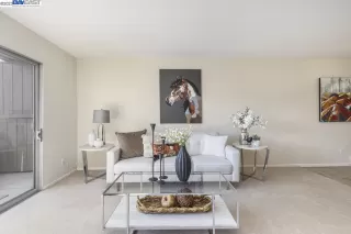 Photo #5: 41042614 Listing