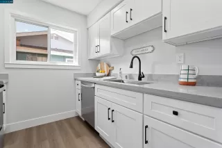 Photo #1: 41042675 Listing 