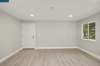 Photo #4: 41042759 Listing 