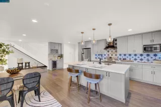 Photo #2: 41042791 Listing