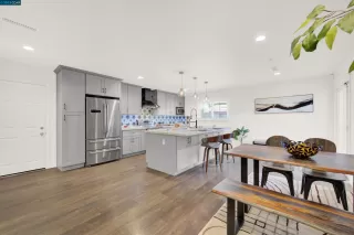 Photo #4: 41042791 Listing