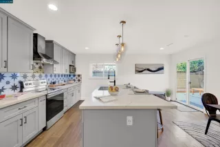 Photo #6: 41042791 Listing