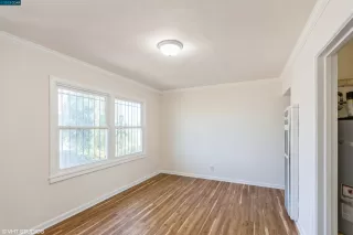 Photo #2: 41042797 Listing