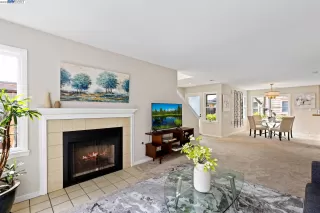 Photo #5: 41042812 Listing