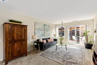 Photo #6: 41042812 Listing