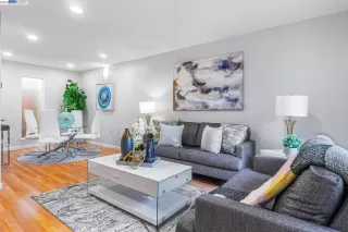 Photo #5: 41042826 Listing 