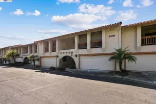 Photo #2: 41042858 Listing