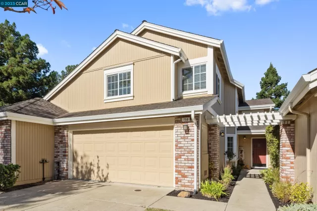 MLS: 41042892 Condo For Sale